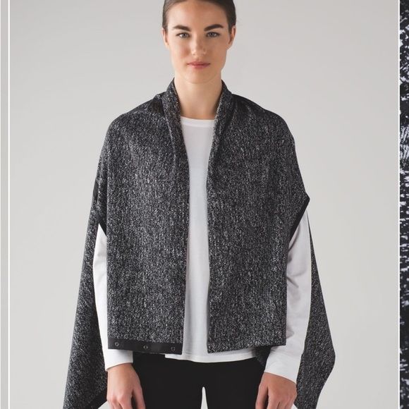 Lululemon Vinyasa Wrap - Picture 1 of 5